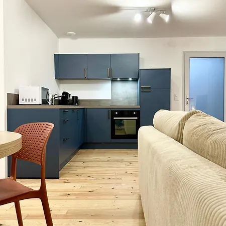 Апартаменты Les De Moliere *